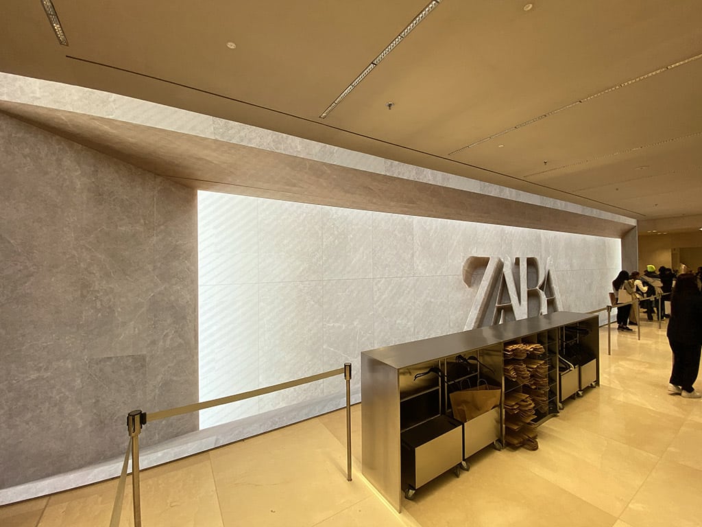 Der Zara-Flagship-Laden auf den Champs-Elysées: ultra-digital