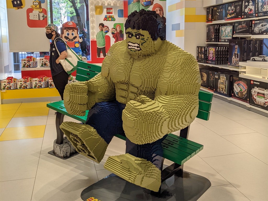 Lego store New-York : personnalisation et phygital au rendez-vous