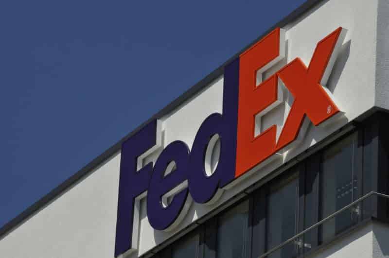 Que va-t-il se passer si Fedex prend le contrôle de TNT ? Le dessous des cartes.