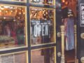 Illustration of our post "Physical commerce: free fall in store traffic [Research]"