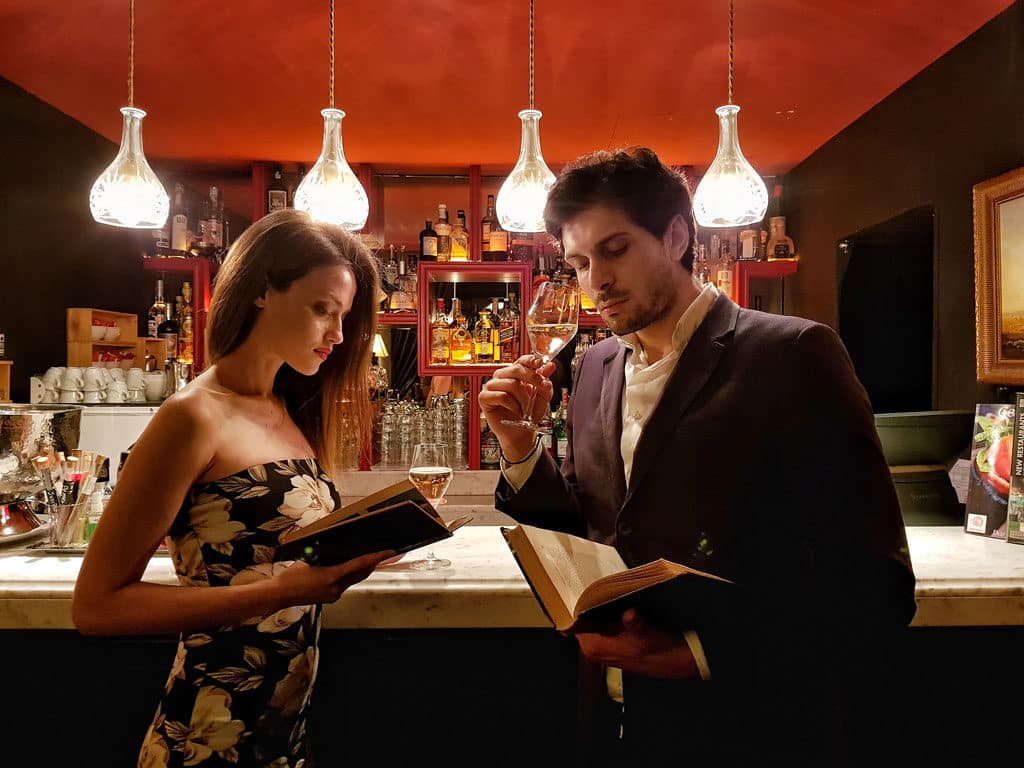 Illustratie van onze post "Klantenervaring: dit restaurant biedt u een digitale detox aan"